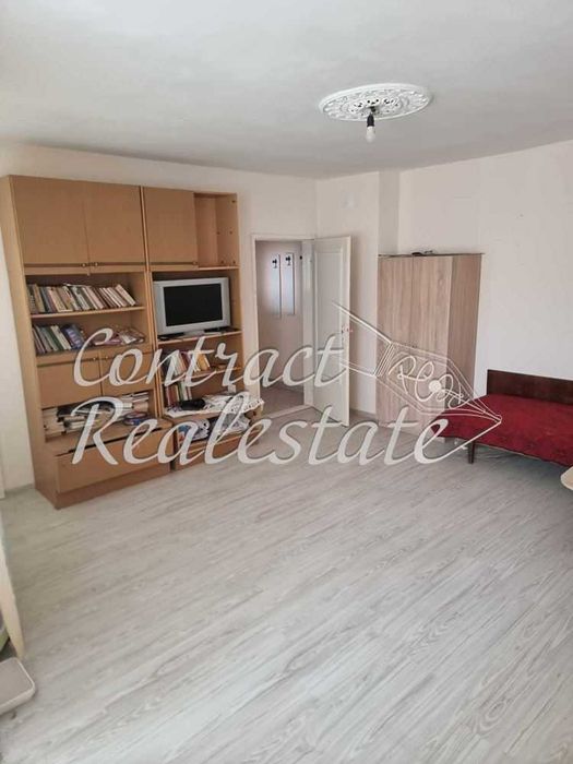 Продава се Четиристаен апартамент в Варна, Възраждане 1 - 117 кв.м за 1599 €/кв.м - Снимка #2