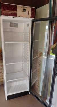 Vând vitrină frigorifică Klimasan