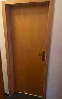 Врата с каса - дървесен фурнир - бук