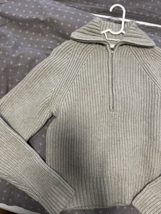 Ментово зелена жилетка HM