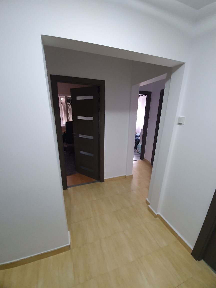 Apartament 3 camere - Inel 2