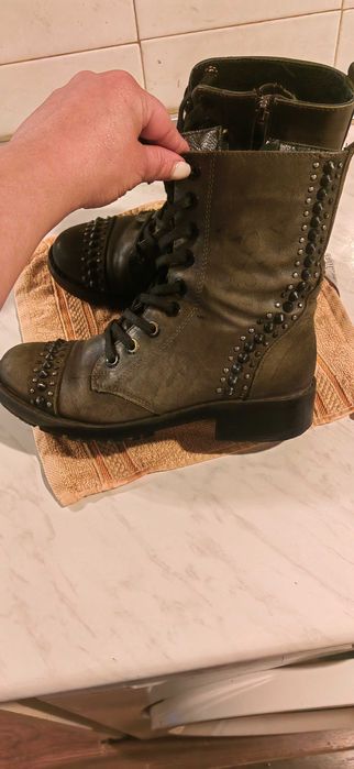 Боти естествена кожа в зелен маслен цвят