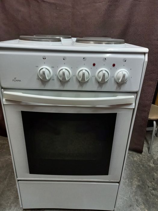 Продаётся полностью в рабочем состоянии Эл.плита.