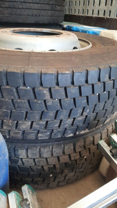 Cauciucuri cap tractor 295/80/22,5 4+2
