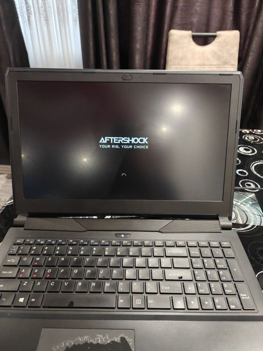 Лаптоп Aftershock 15s