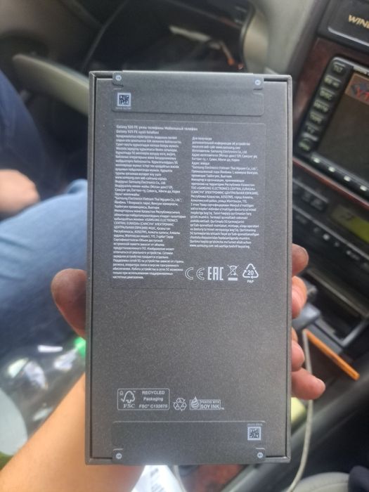 Продам самсунг s25 fe 256 гб