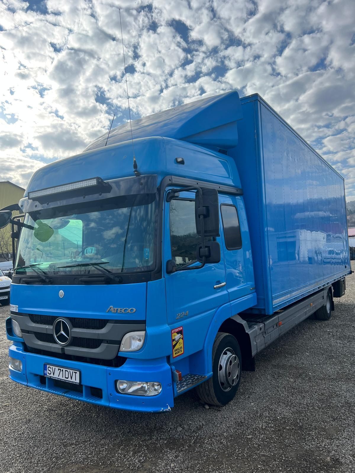 Vând Mercedes Benz Atego 1224