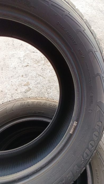 215 65 R 17 Goodyear iarna