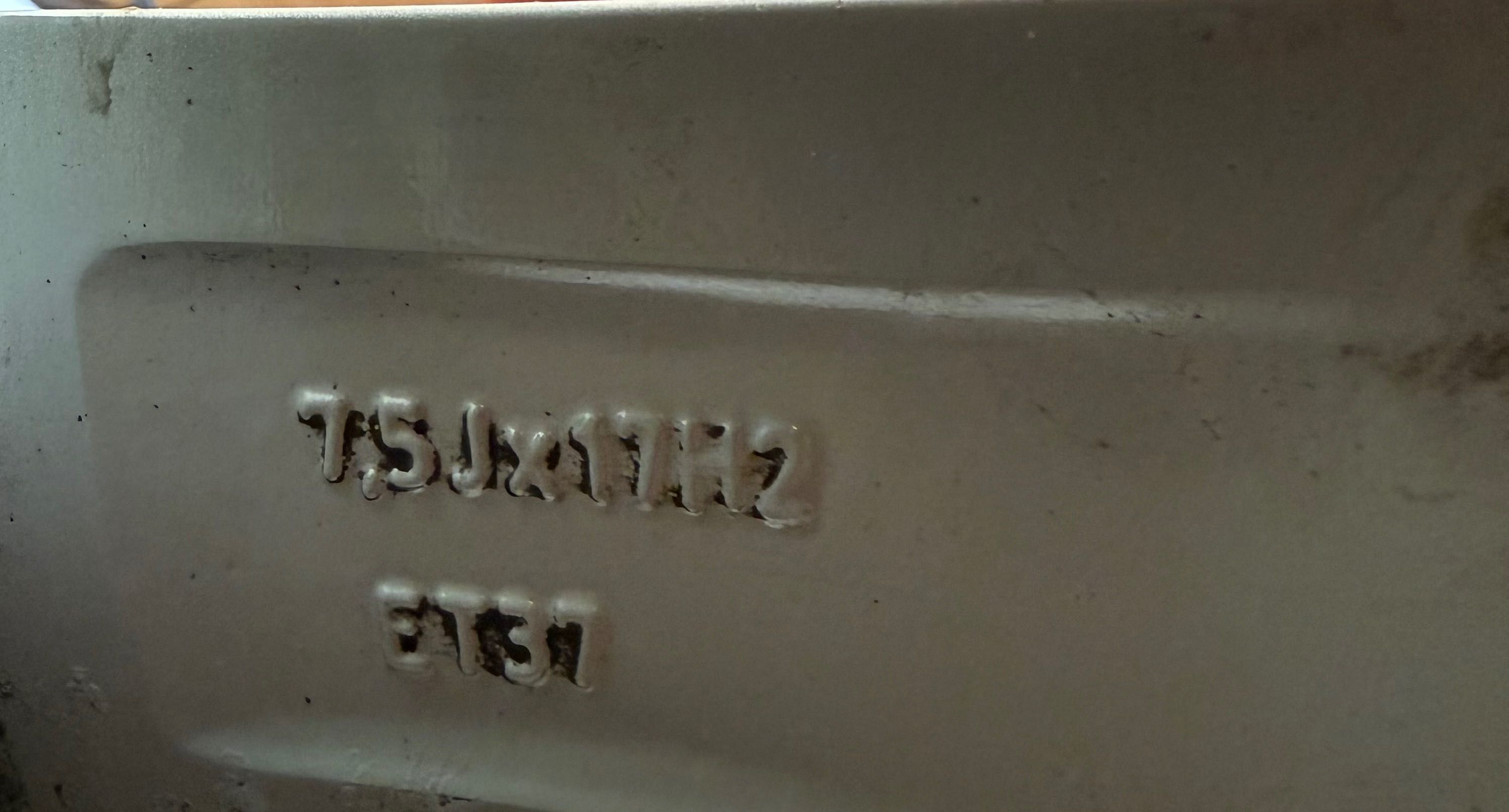 Продавам четири броя оригинални лети джанти 17 от Ауди А4 А6