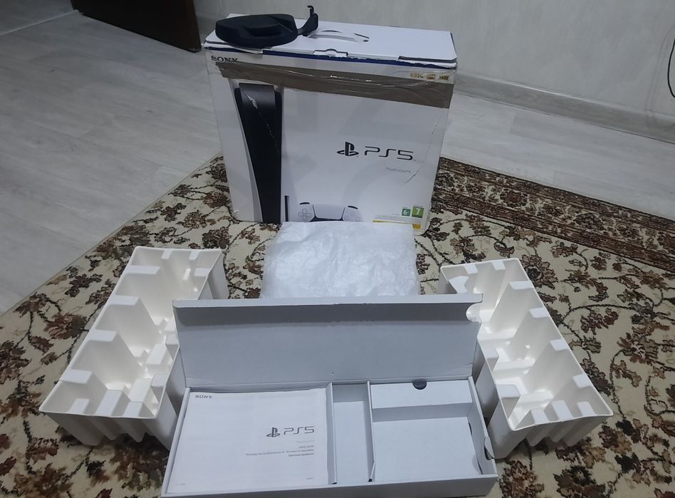 Коробка для PlayStation 5