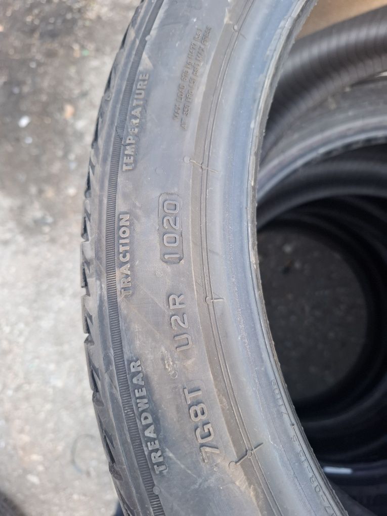 Vand set 4 anvelope 245 40 19 brigestone bune de vara dot 2020