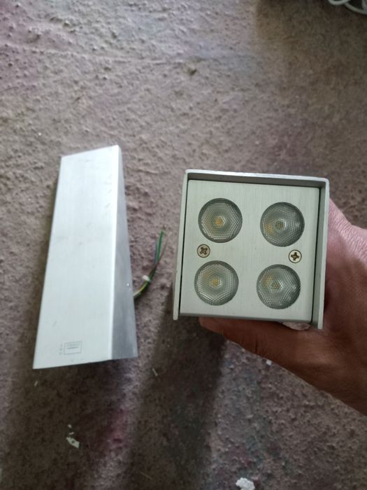 Лед йоритгич comely