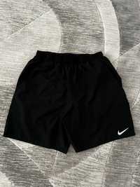 Pantaloni nike de vânzare