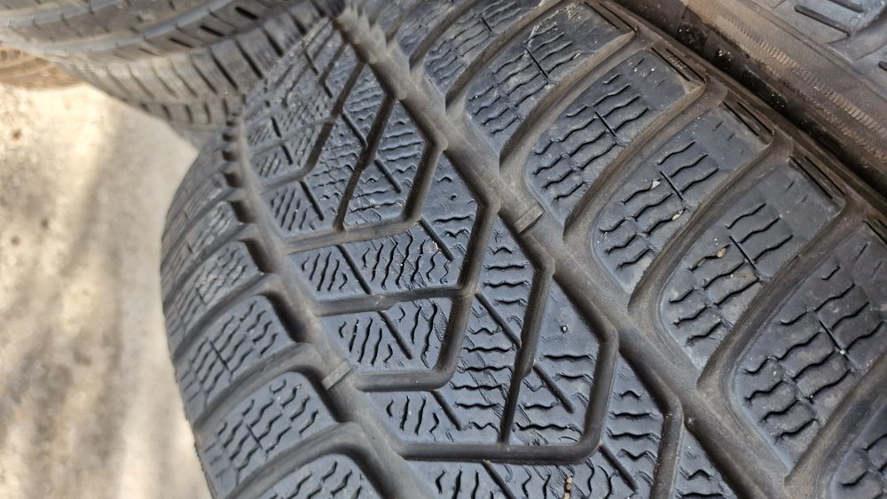 255 45 19 Pirelli iarna 2021 Low Noise 2 anvelope