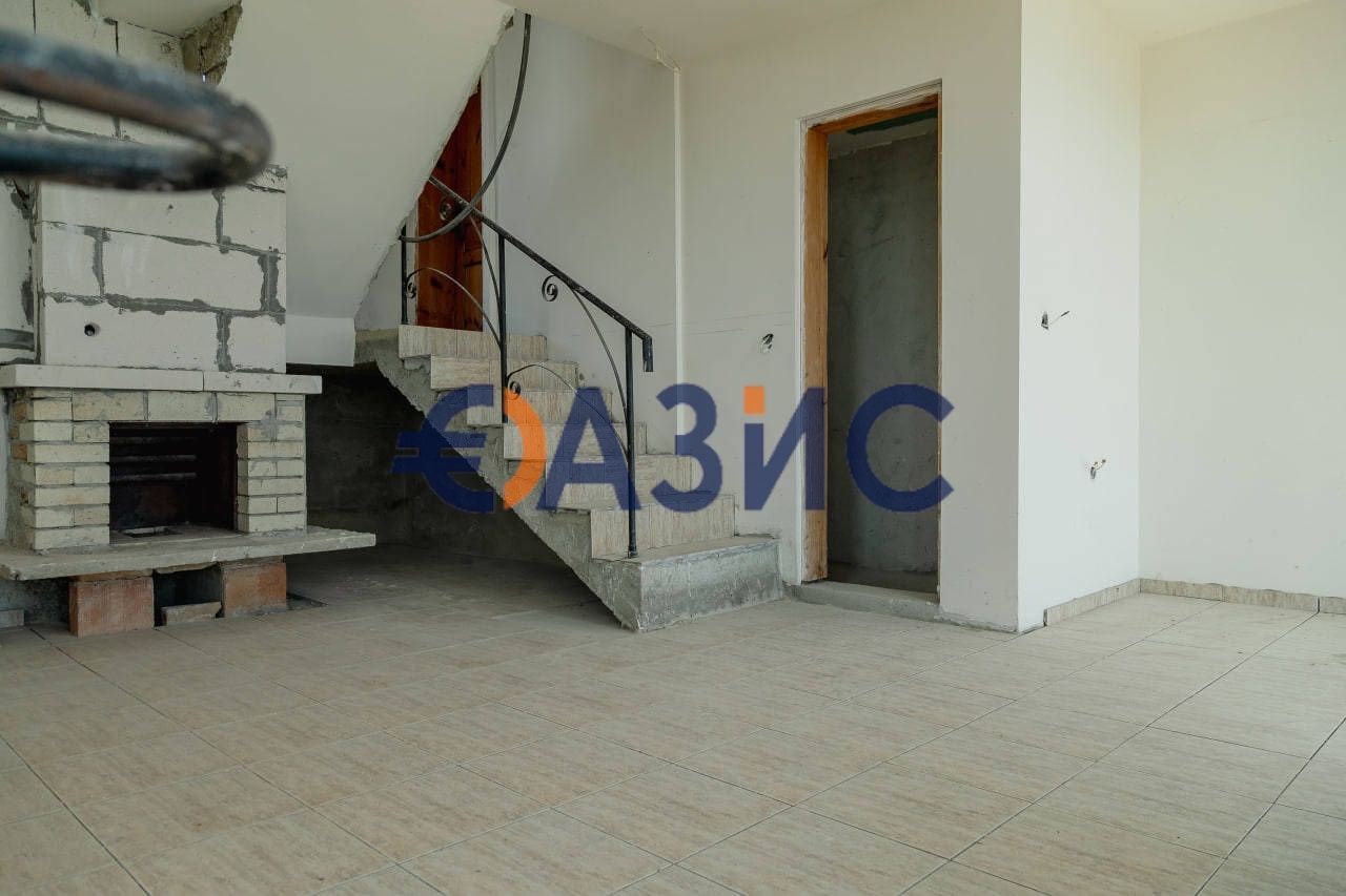 Продава се Четиристаен апартамент в Балчик - 116 кв.м за 1509 €/кв.м - Снимка #1
