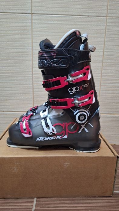 Clapari schi Nordica 105 gpx nr 40-41-schiuri
