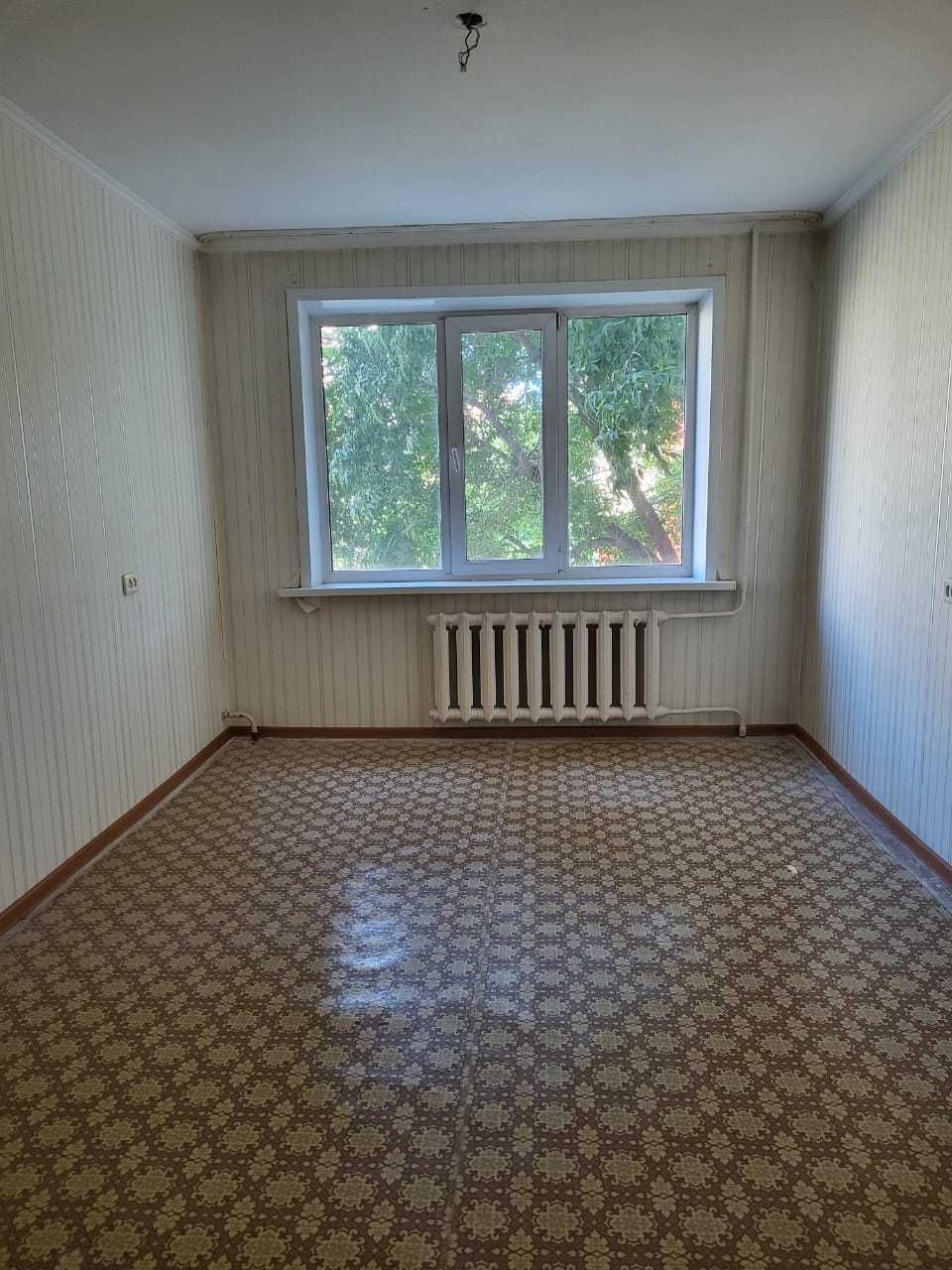 Продаётся 5-ти комнатная квартира (Жукова 21 А )