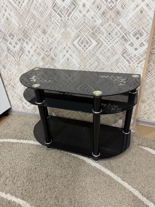 Продам подставку для телевизора и гладильную доску