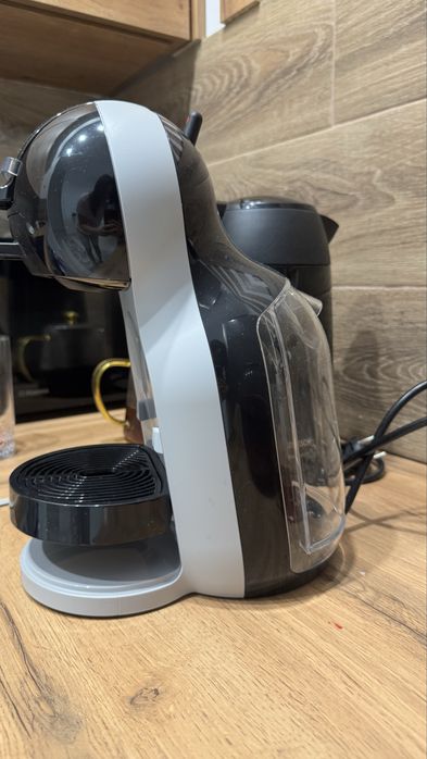 Продам кофемашину Nescafe Dolce Gusto