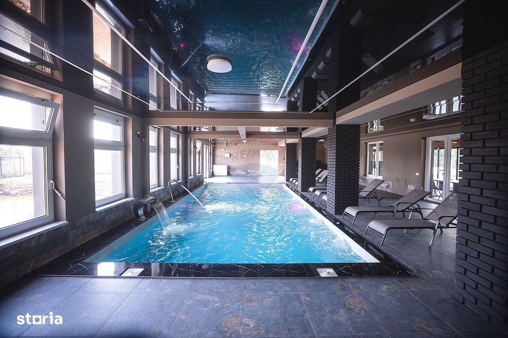 Cabană (8 dormitoare și piscină interioară) de vânzare în Bozânta Mare