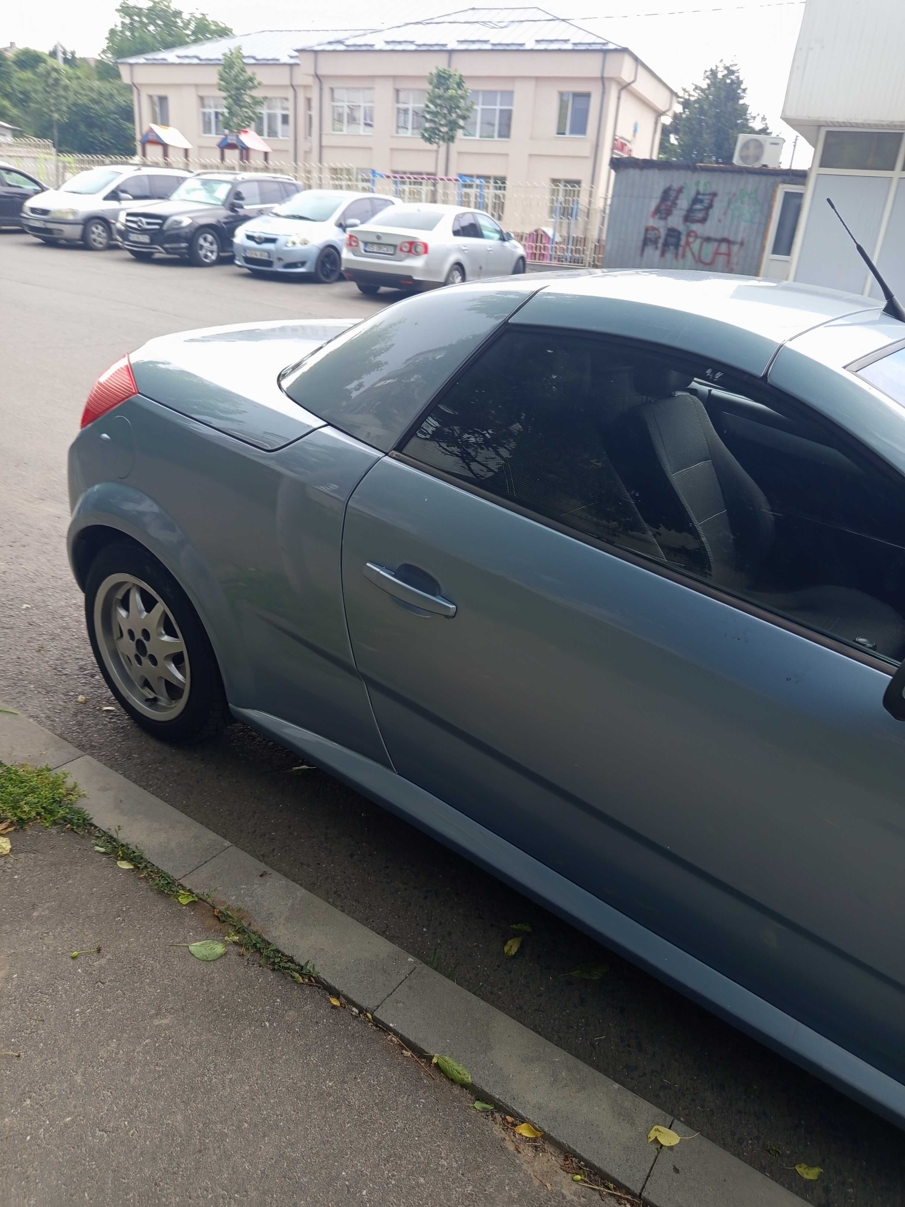 Opel tigra 2005 , decapotabil. Fab 2005.