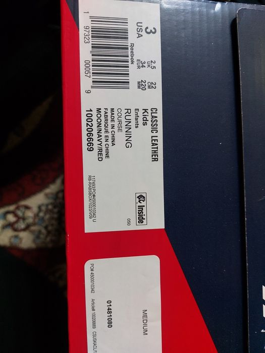 Кроссовки отReebok детские.