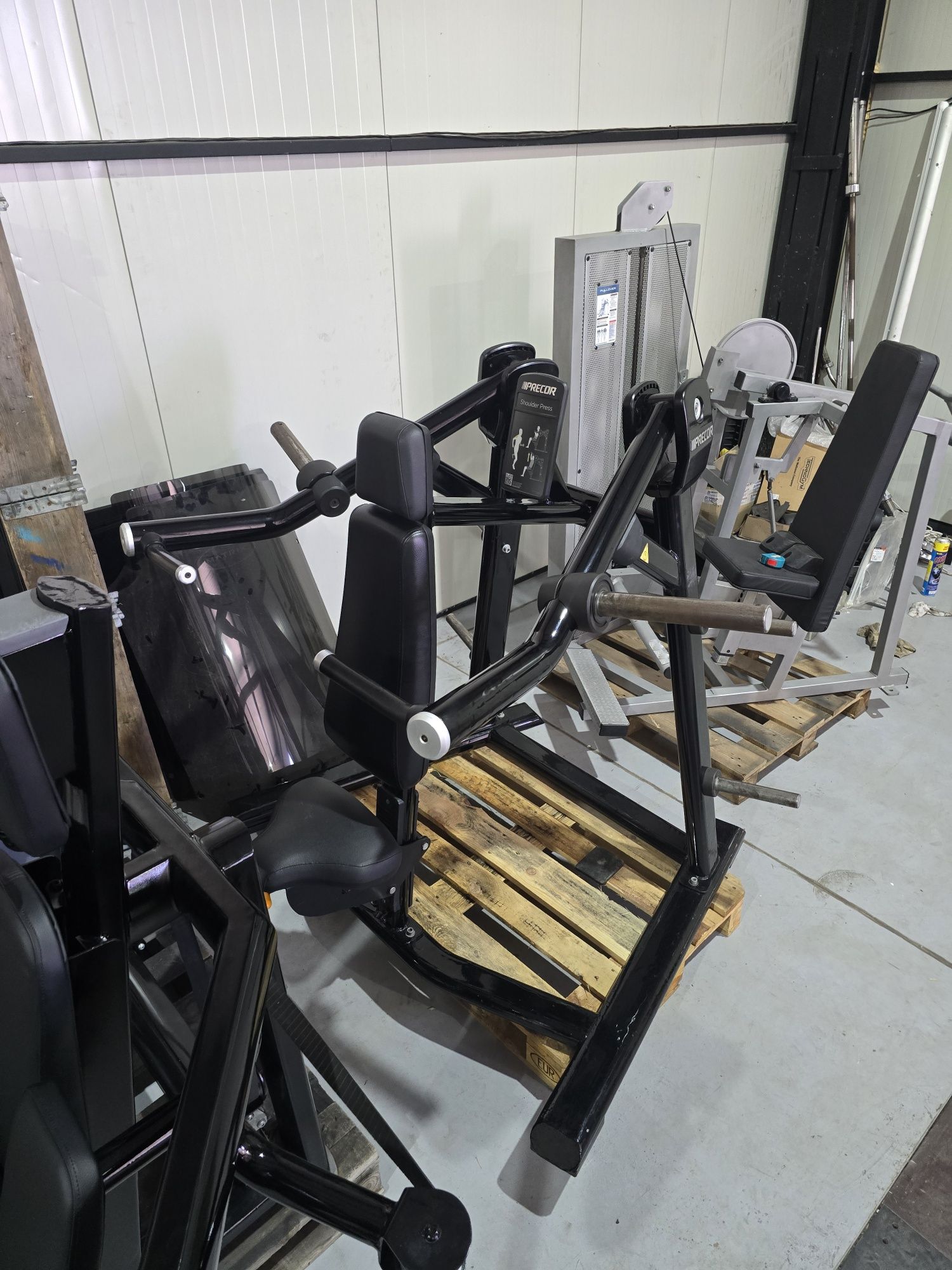 Фитнес уред precor shouder машина за рамо професионална