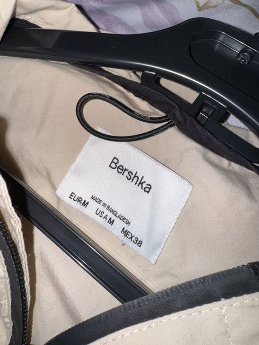 Мъжко яке BERSHKA