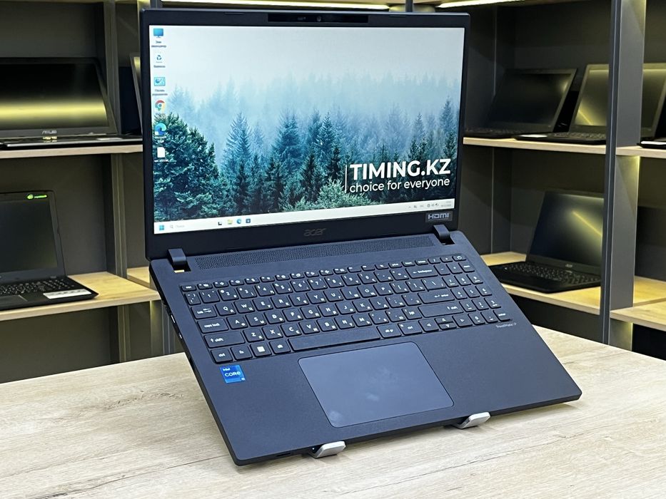 Офисный ноутбук Acer TravelMate P215 - Core i5-1235U/8GB/SSD 512GB/UHD