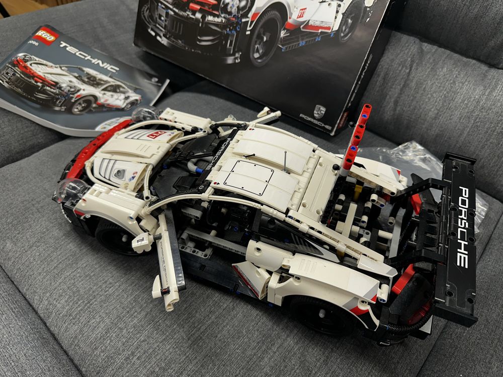 LEGO Technic Porsche 911 RSR