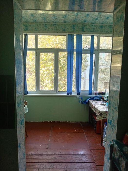 Срочно продаестя 3-х комнатная квартира в Чирчике