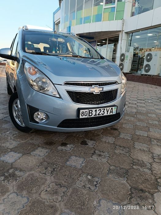 Spark sotiladi 100 foiz javob moshinga