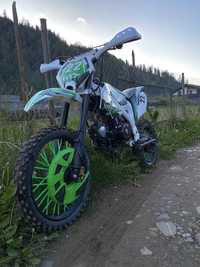 Vând cross kxd 125cc