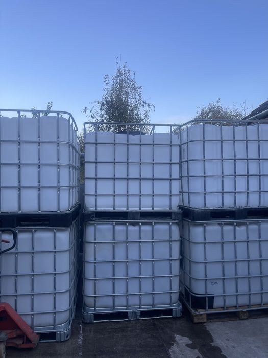 Butoaie, bazine IBC 1000l cu suport din aluminiu, curate.