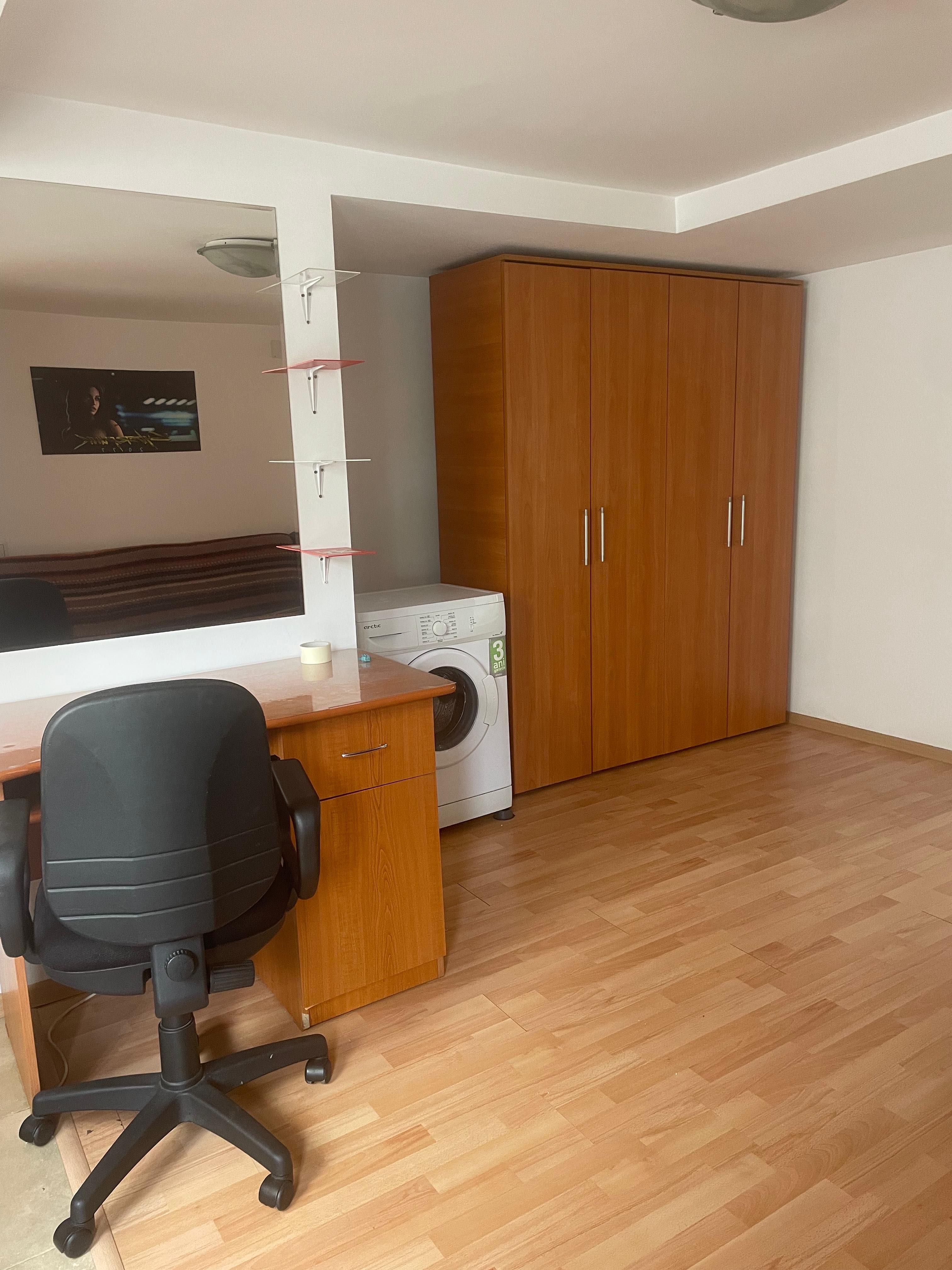 Apartament două camere apropiere zona Apusului