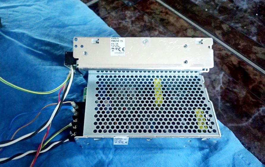 Sursa alimentare in comutatie 12V-24v-36v