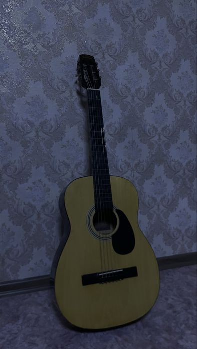 Гитара акустическая