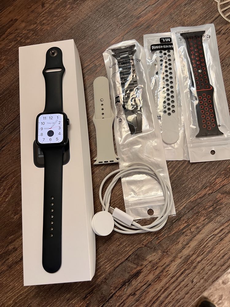 Apple Watch SE 2nd Gen 44mm
