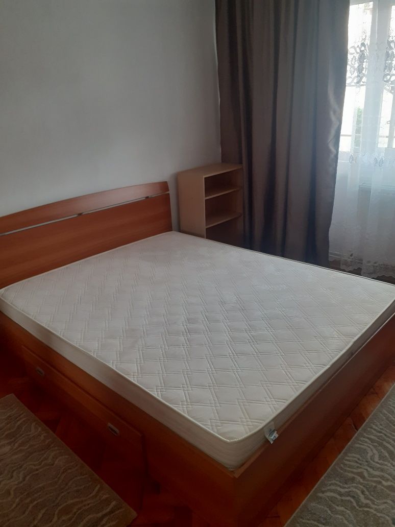 Închiriere apartament cu 2 camere