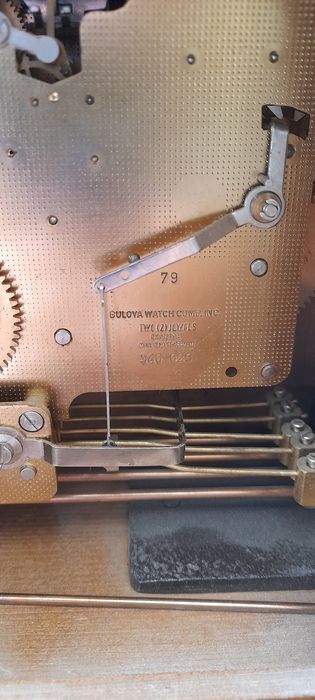 Стари камини механични часовници