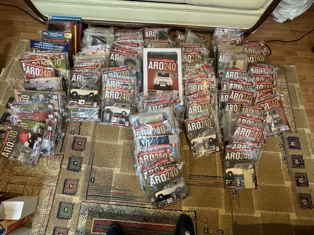 Macheta Aro 240 Colectia complecta sigilata!