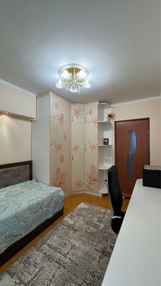 Срочна Продаётся Супер квартира Ц5 Лакоста 3/2/4 70м2 Юнусабад