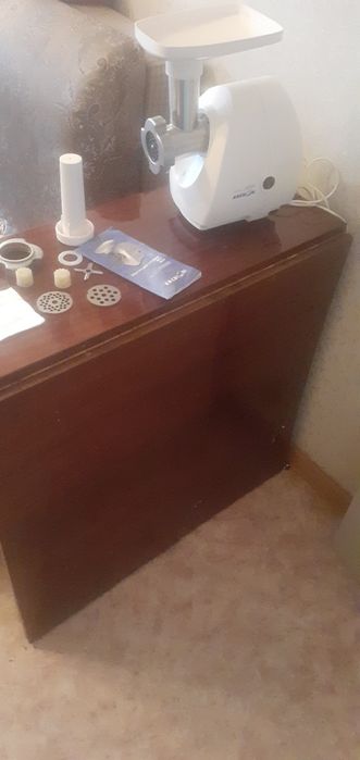 Мясорубка б/у в идеальном состоянии