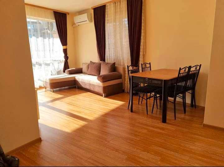 Двустаен апартамент под наем в центъра на Пловдив