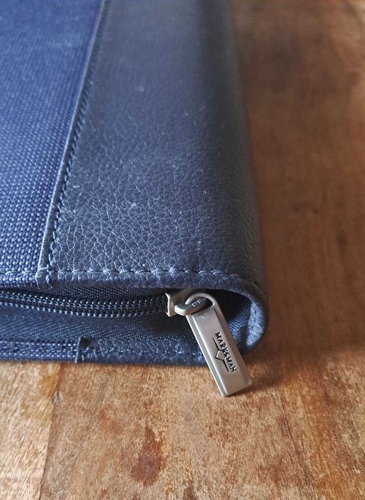 папка за документи класьор 4 ринга син кожа с цип Марксман Marksman А4