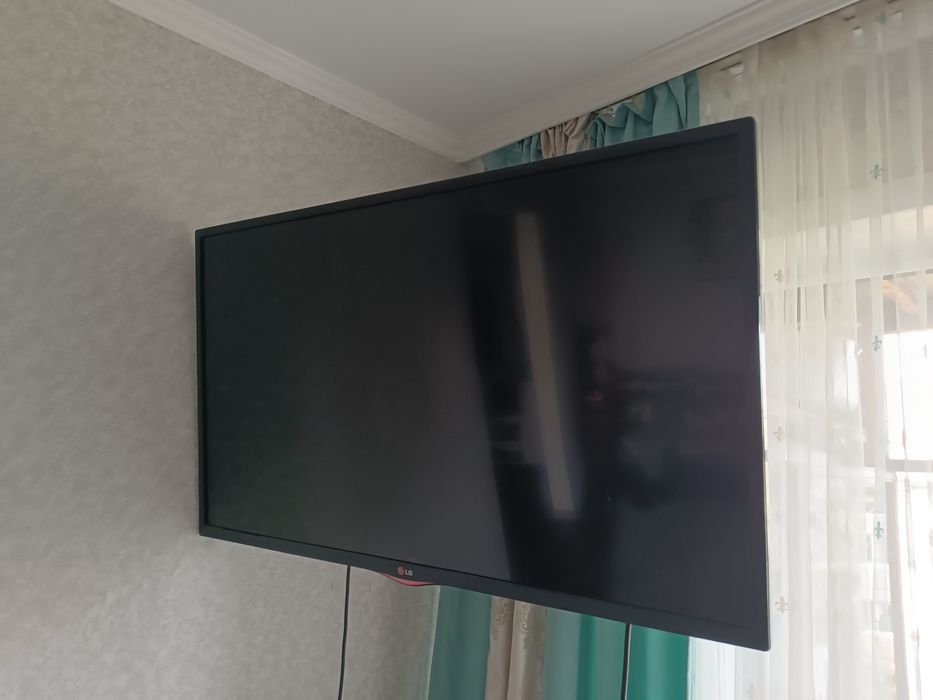 LG б/у в рабочем хорошем состояние