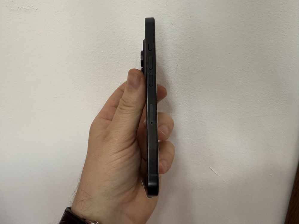 Iphone 16 Pro, 256 gb, Black Titanium, Nou.