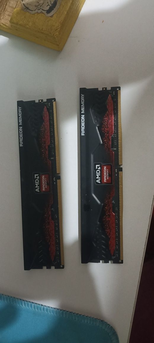 Оперативная память 8GB DDR4x2шт AMD 3200 MHZ