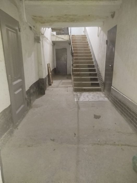 Dom Sotiladi 2 xona Bez Remont Toshkent viloyati  Bóz Suv