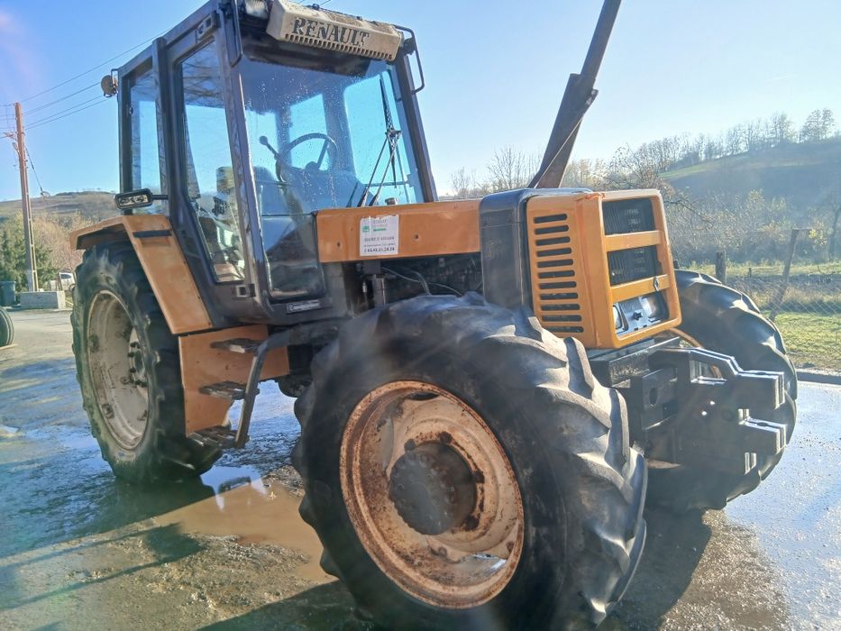 Tractor Renault 106.14 4x4 în 6 cilindri 96 cp POMPA DEFECTA !